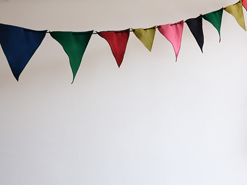 verschiedenfarbige Faehnchenbunt