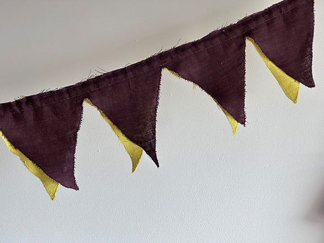 Fähnchen rotbraun und gelb