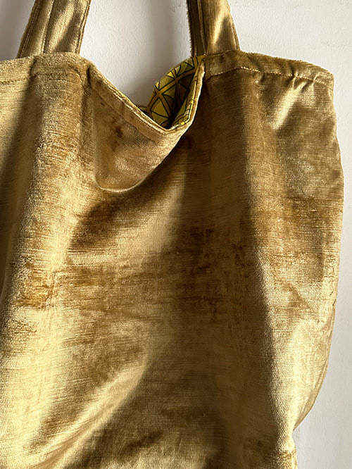 Beuteltasche_gold_Küche_03