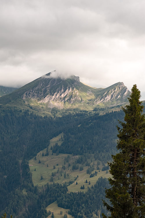 Bergansicht Hochformat Sonnenspot Alpen